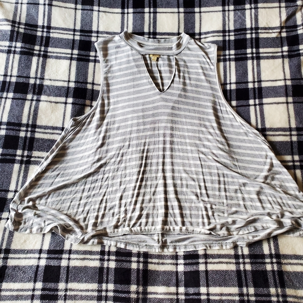 Keyhole Tank Top